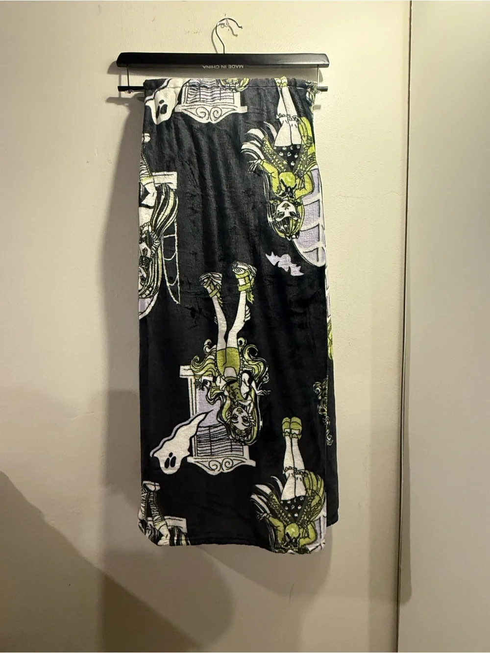 Monster High Halloween Throw Blanket NWT